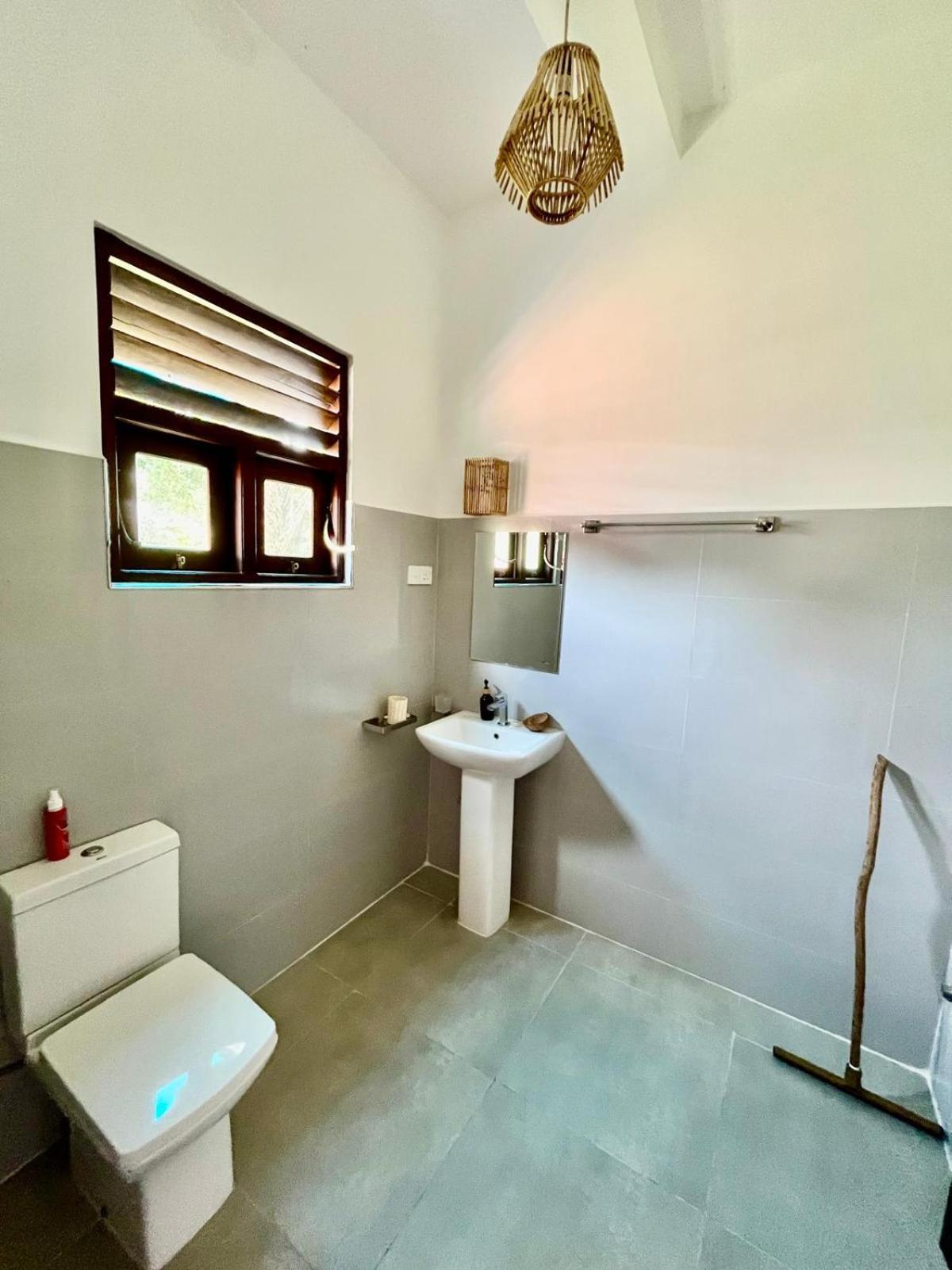 Slow Life Boutique Hotel - Adults Only Mirissa Exterior foto